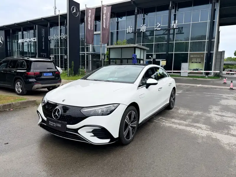 Mercedes-Benz EQE, 2025