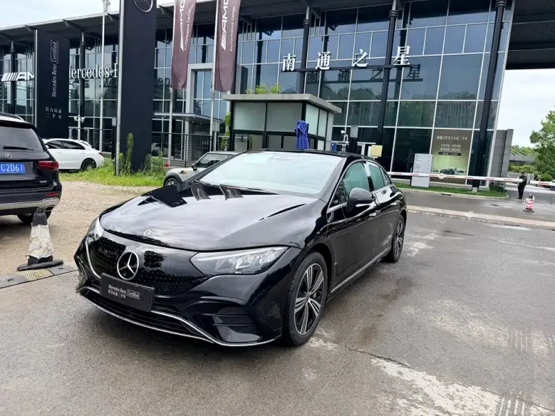 Mercedes-Benz EQE, 2025