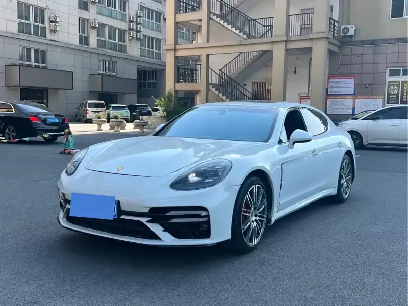 Porsche Panamera, 2017