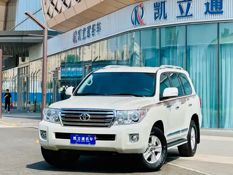 Toyota Land Cruiser, 2015