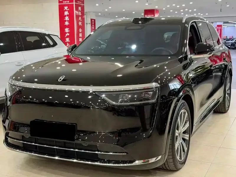 AITO M8, 2025