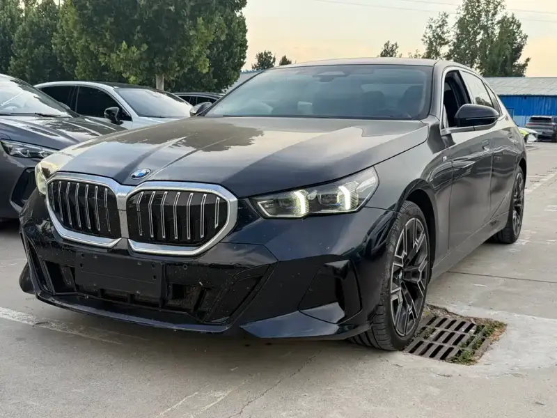 BMW 5 Series, 2025