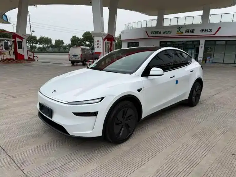 Tesla Model Y, 2026