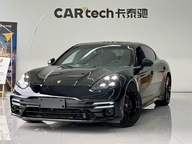 Porsche Panamera, 2015
