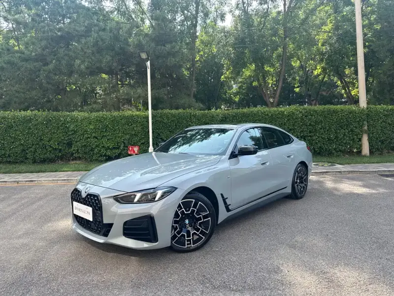 BMW 4 Series, 2025
