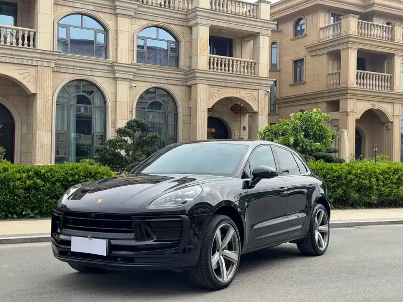 Porsche Macan, 2022