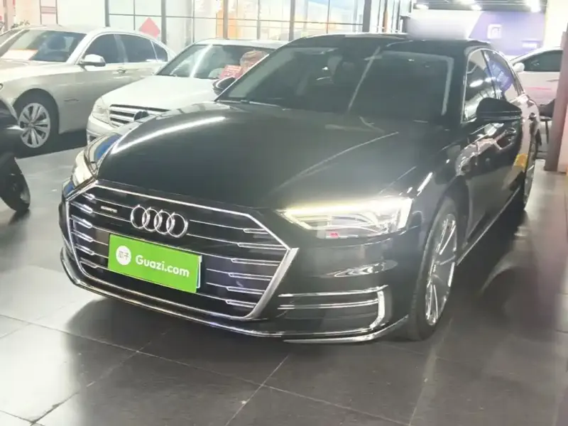 Audi A8, 2022
