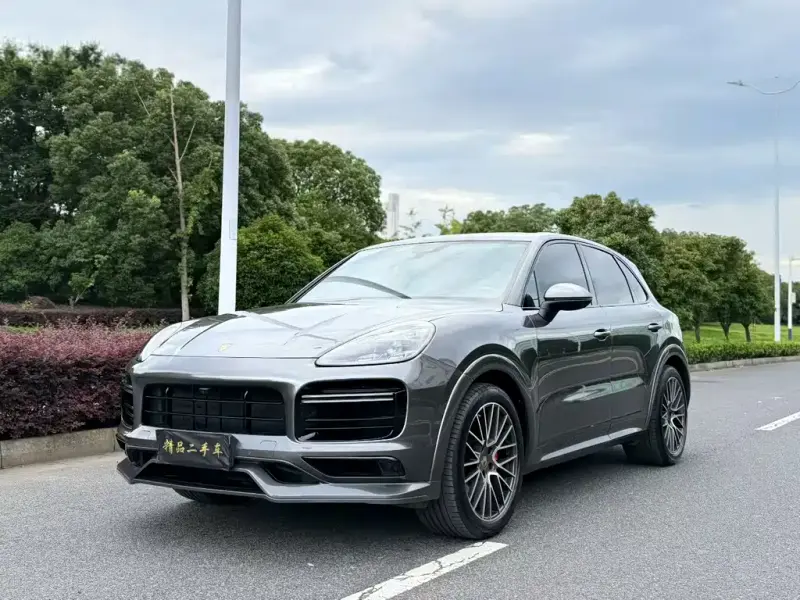 Porsche Cayenne, 2022