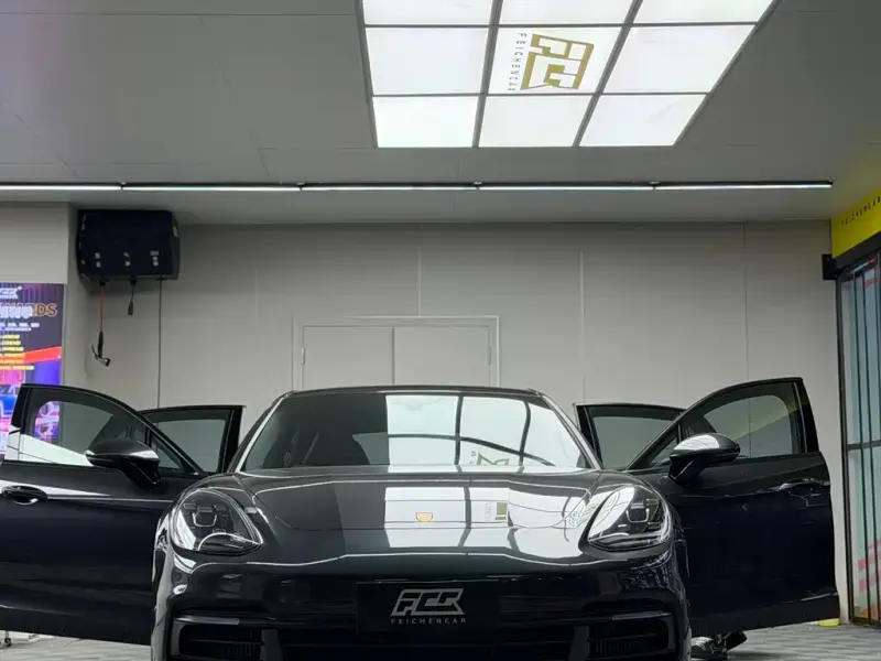 Porsche Panamera, 2020