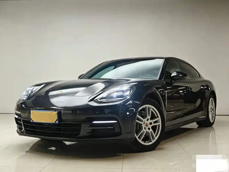 Porsche Panamera, 2018