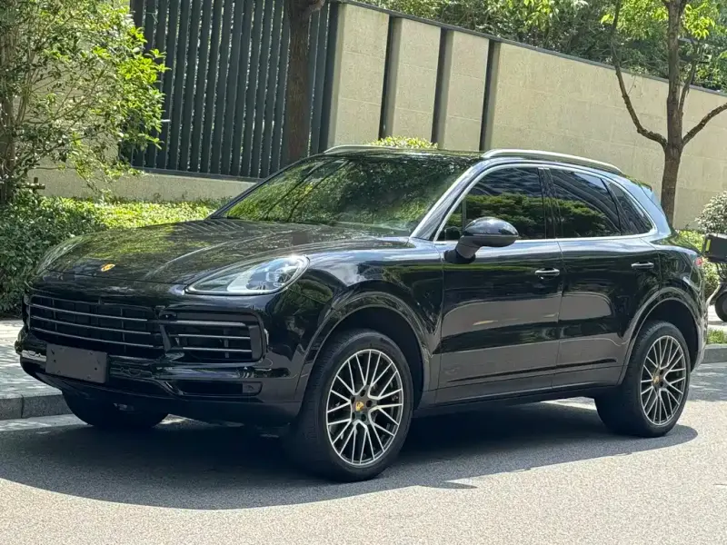 Porsche Cayenne, 2022