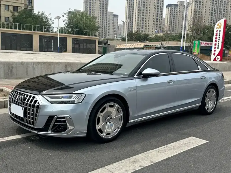 Audi A8, 2022