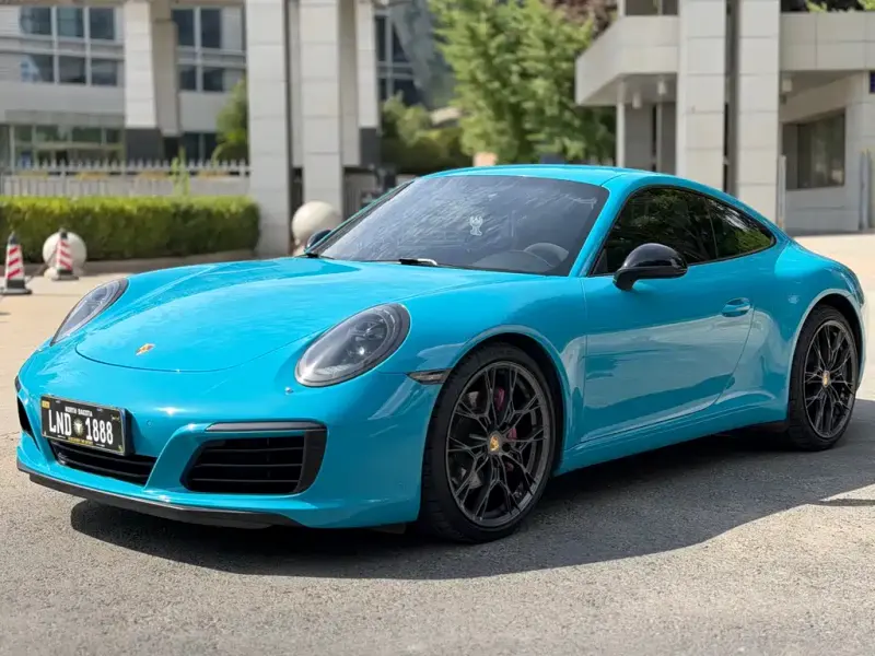 Porsche 911, 2016