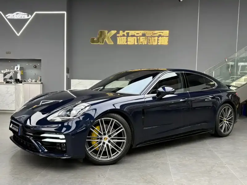 Porsche Panamera, 2018