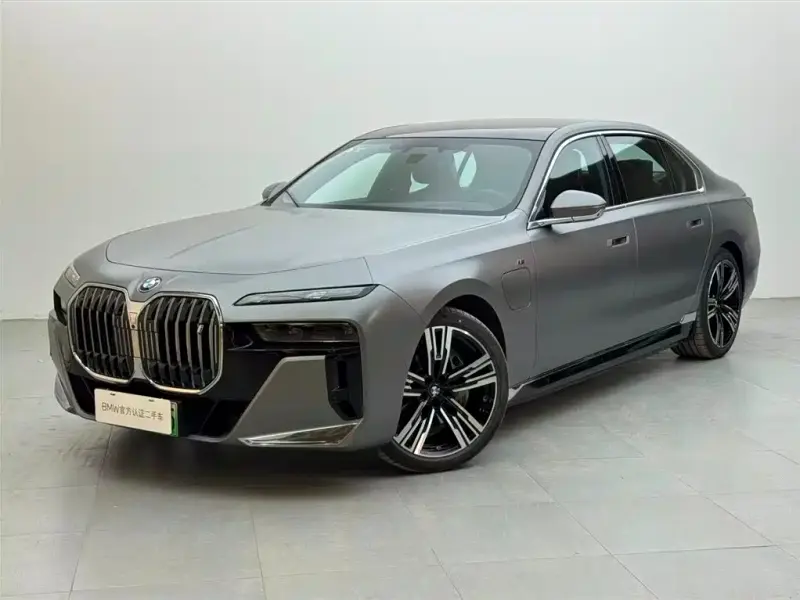 BMW i7, 2025