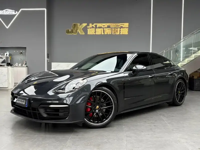 Porsche Panamera, 2021