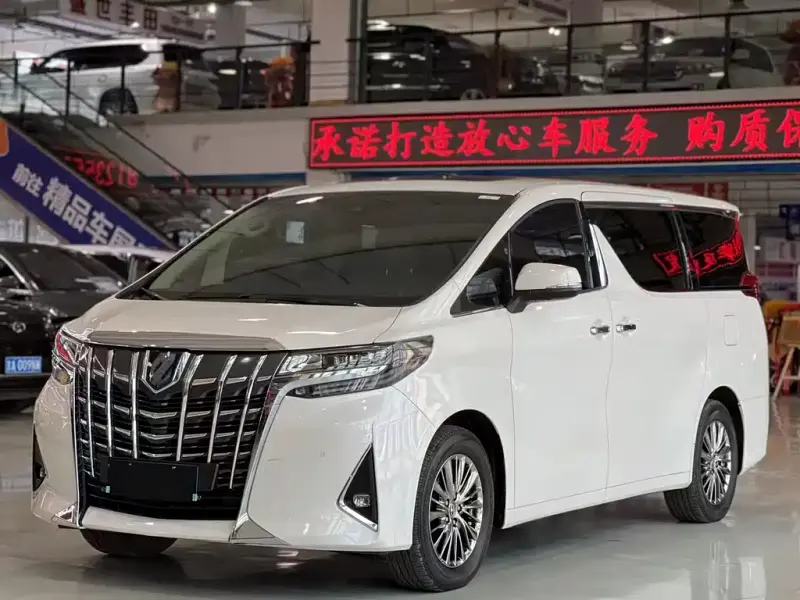 Toyota Alphard, 2022