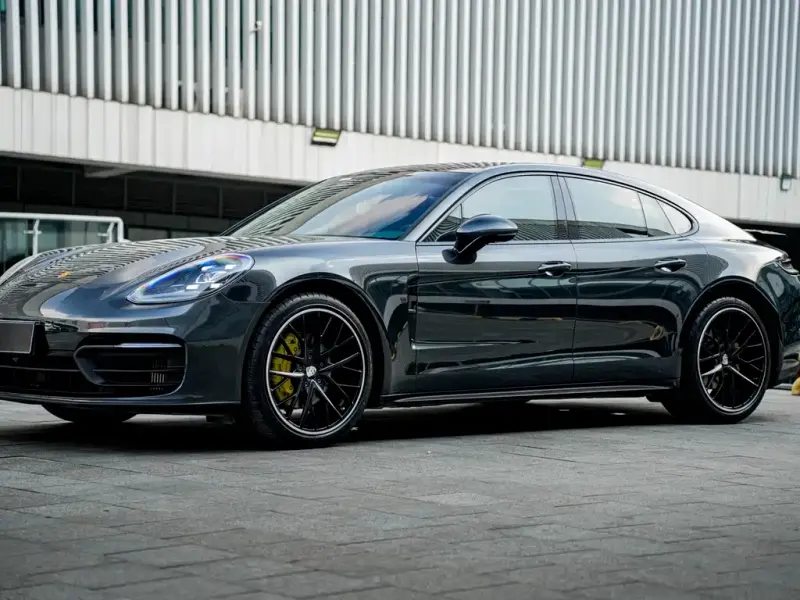 Porsche Panamera, 2022