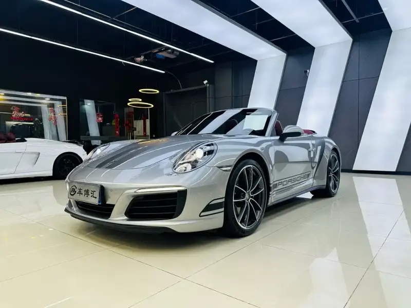 Porsche 911, 2018