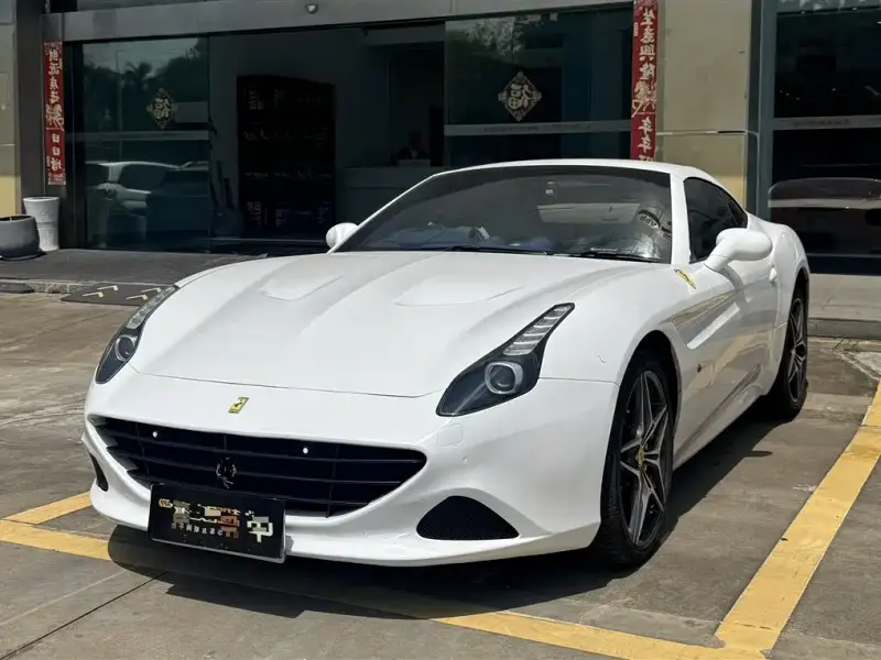 Ferrari California T, 2015