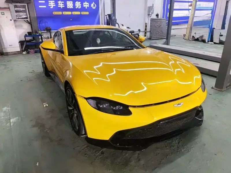 Aston Martin V8 Vantage, 2018