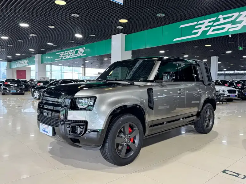 Land Rover Defender, 2025