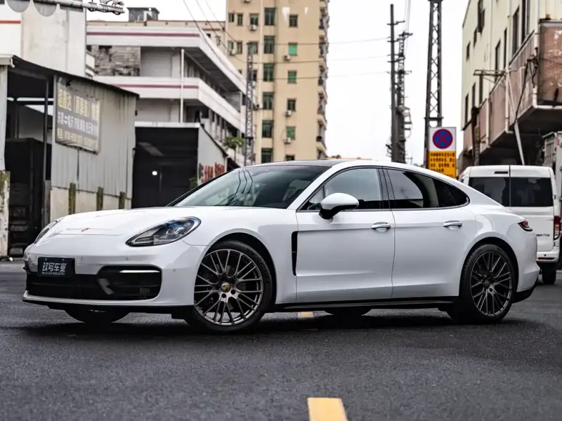 Porsche Panamera, 2024
