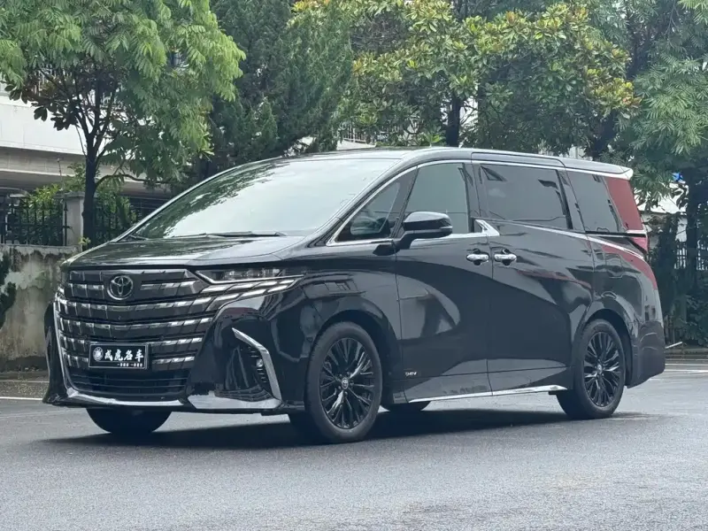 Toyota Alphard, 2023