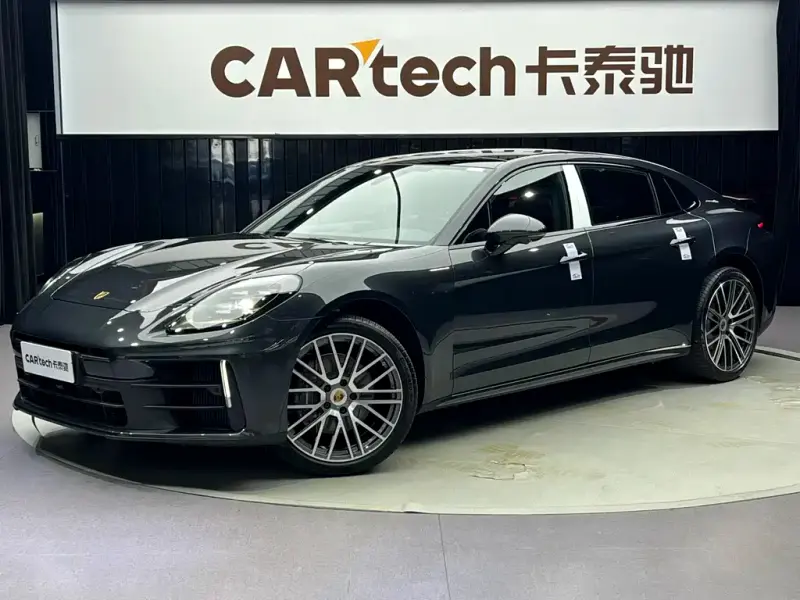 Porsche Panamera, 2024