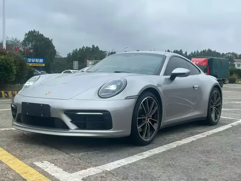 Porsche 911, 2023
