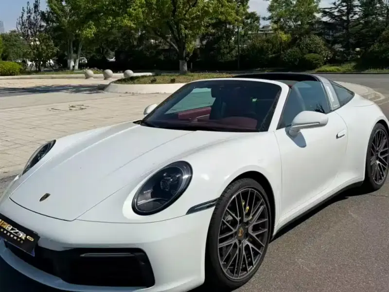 Porsche 911, 2024