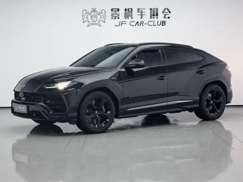 Lamborghini Urus, 2021