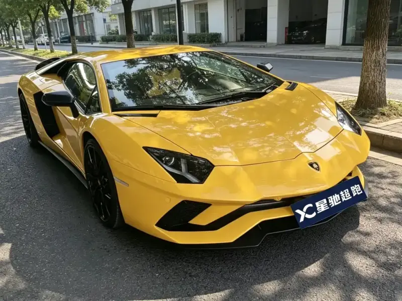 Lamborghini Aventador, 2019