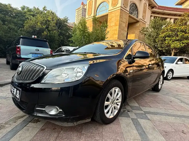 Buick Excelle, 2013