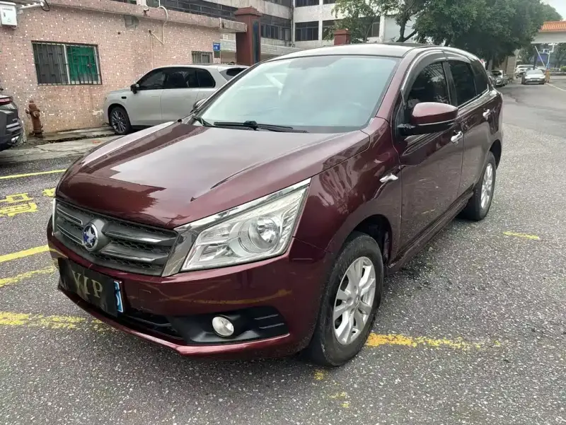 Venucia T70, 2015