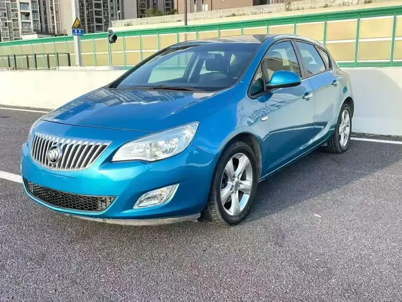 Buick Excelle, 2010