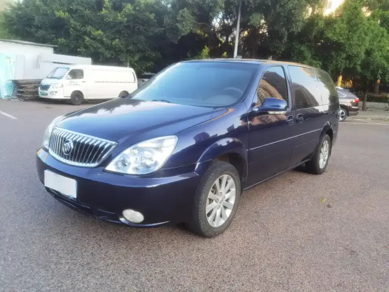 Buick GL8, 2015