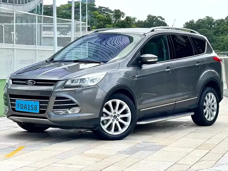 Ford Kuga, 2014