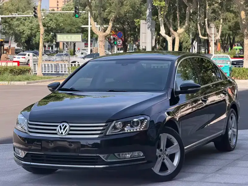 Volkswagen Magotan, 2012
