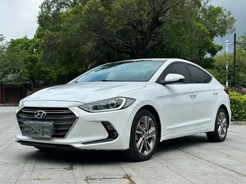 Hyundai Elantra, 2016