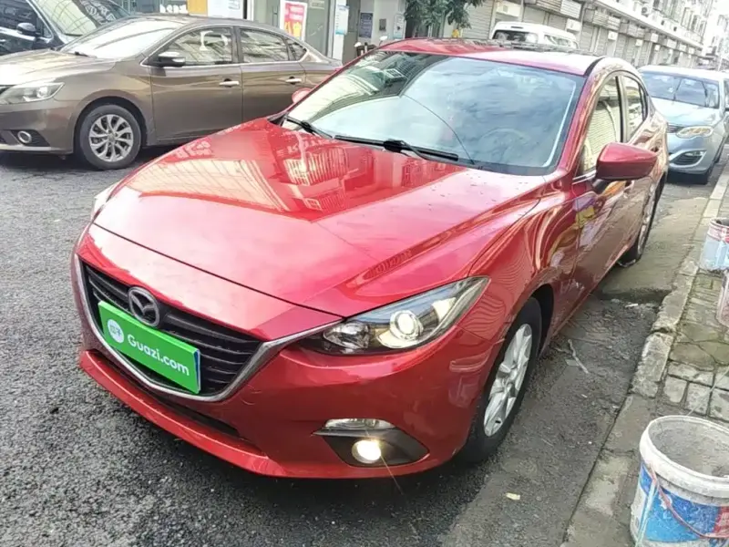 Mazda 3 Axela, 2015