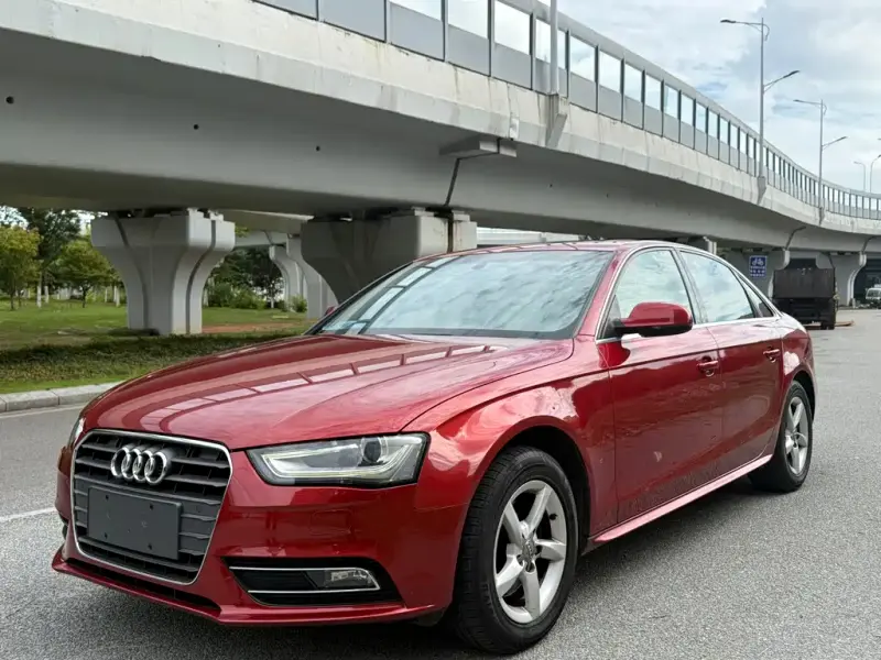 Audi A4L, 2013