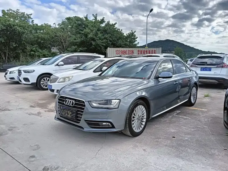 Audi A4L, 2015