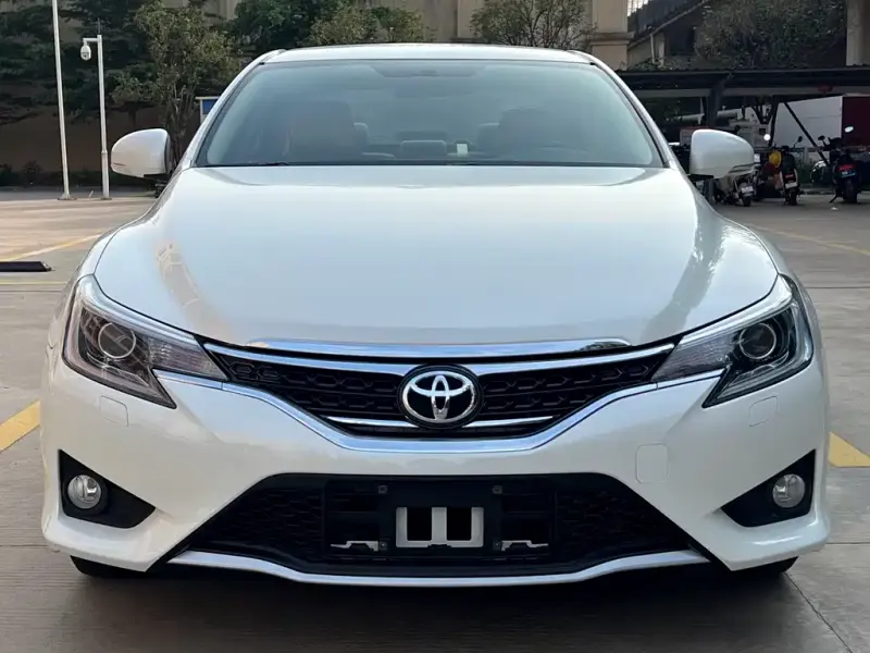 Toyota Reiz, 2016