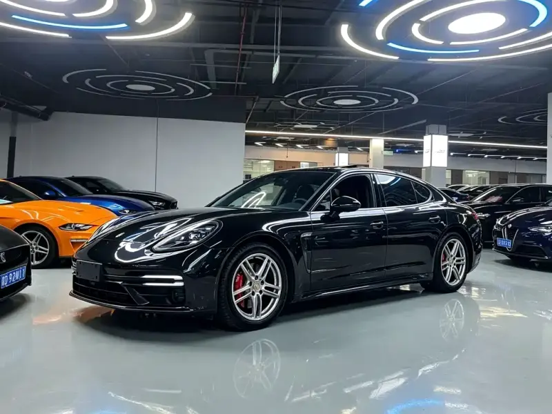 Porsche Panamera, 2010