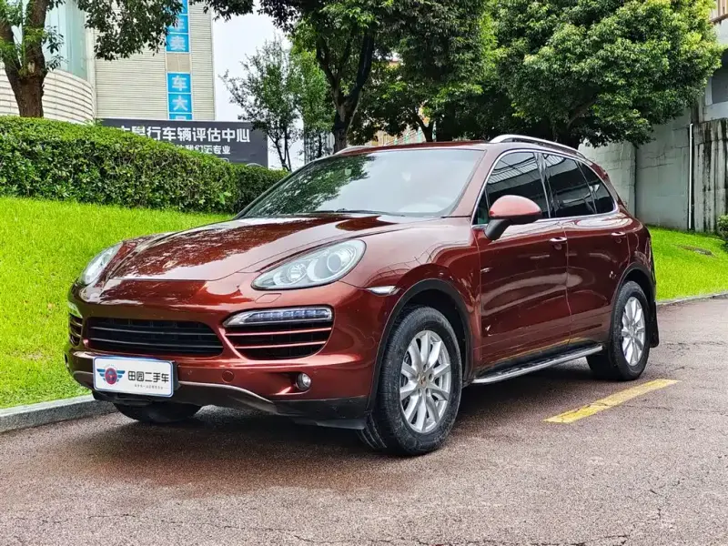 Porsche Cayenne, 2012