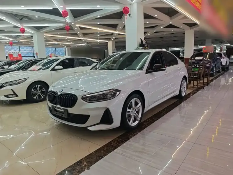 BMW 1 Series, 2021