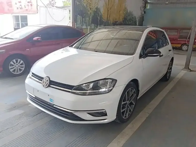 Volkswagen Golf, 2020