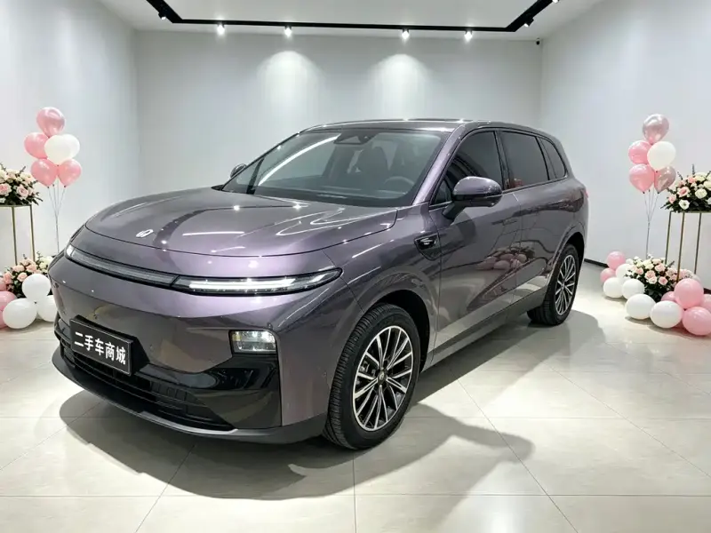 Leapmotor B10, 2025
