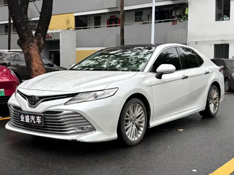 Toyota Camry, 2018